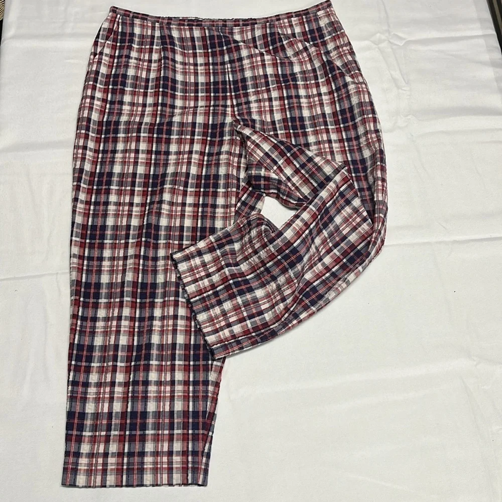 Talbots Blue and White Ankle Cropped Pants women plus size 14 Cotton Seersucker